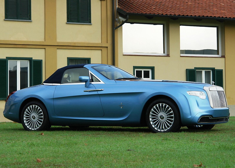 parking, building, mode of transportation, land vehicle, royce, motor vehicle, car, luxury, outdoors, hyperion, retro styled, built structure, rolls, grass