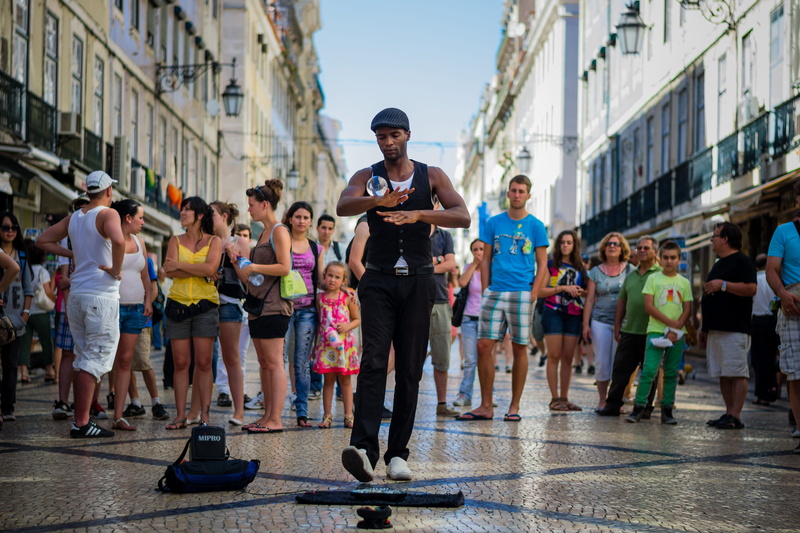 adult, built structure, crowd, people, building exterior, men, large group of people, man, architecture, footwear, portugal, lisbon, shorts, city, real people