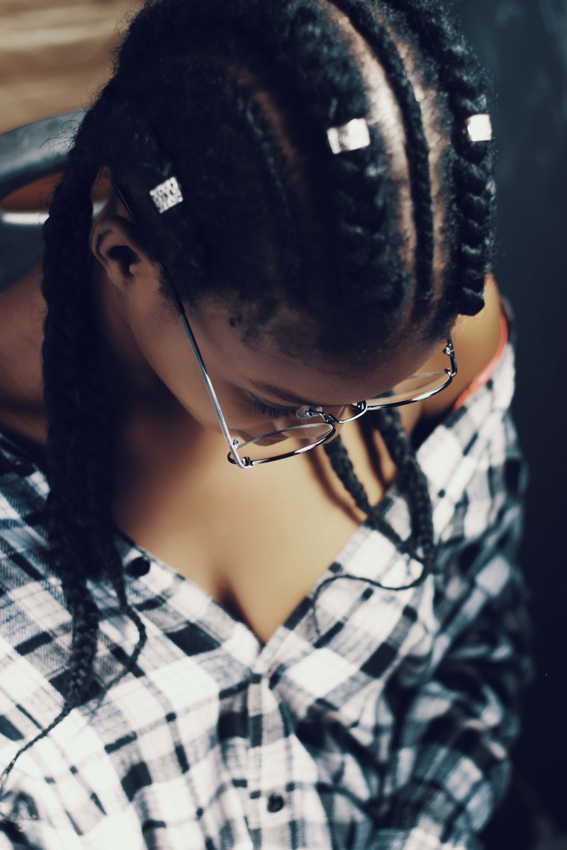 adult, glamour, headshot, teenager, one, model, women, real people, close-up, dreadlocks, person, fashion, plaid shirt, hairstyle, leisure activity, jewelry