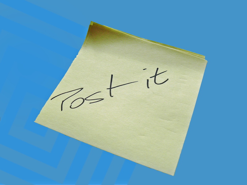 communication, note pad, simplicity, studio shot, forget, remember, post, text, note, writing, note - message, blue background, 2K, memory, Postit, yellow