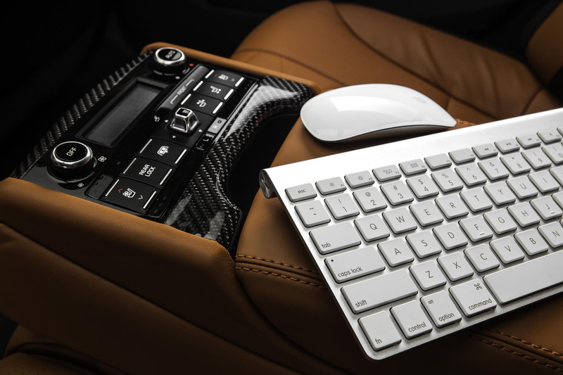 1080P, car, retro styled, computer equipment, k, table, keyboard, leather, connection, computer part, computer, wireless technology, no people, studio shot