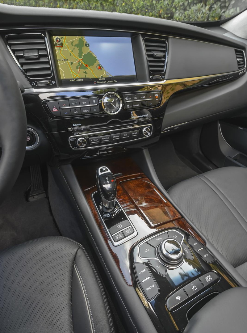 720P, luxury, gearshift, no people, retro styled, k, motor vehicle, control, vehicle interior, sedan, close-up, steering wheel, dashboard, kia, car, control panel