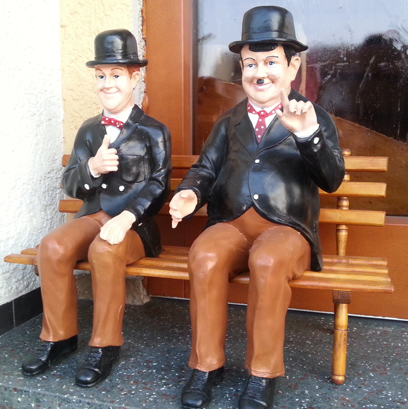 young adult, males, color Image, seat, sitting, human representation, old-fashioned, oli, oliver hardy, figures, men, caucasian Ethnicity, togetherness