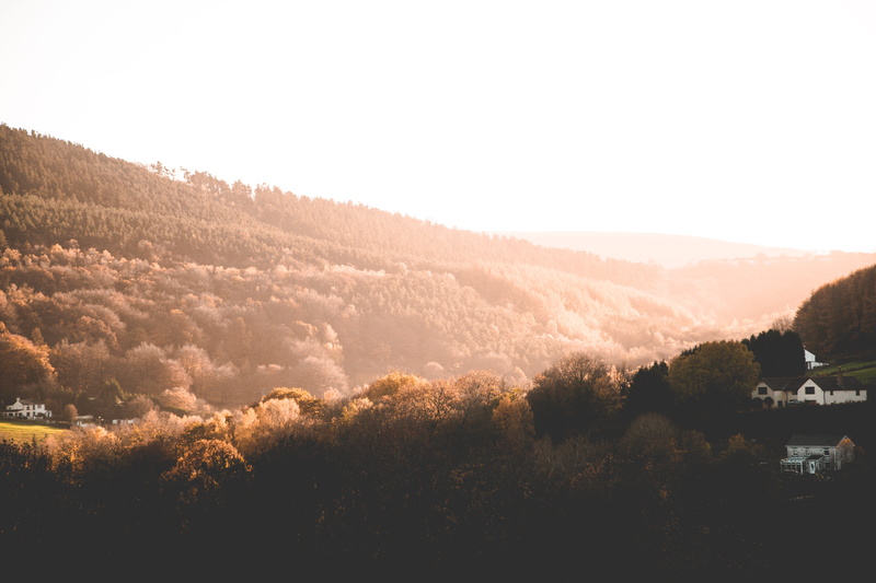 weather, cool backgrounds, near, hd backgrounds, 5K, wales, hill, hd, brown, fog, copy space, flare, beauty in nature, environment, tranquility