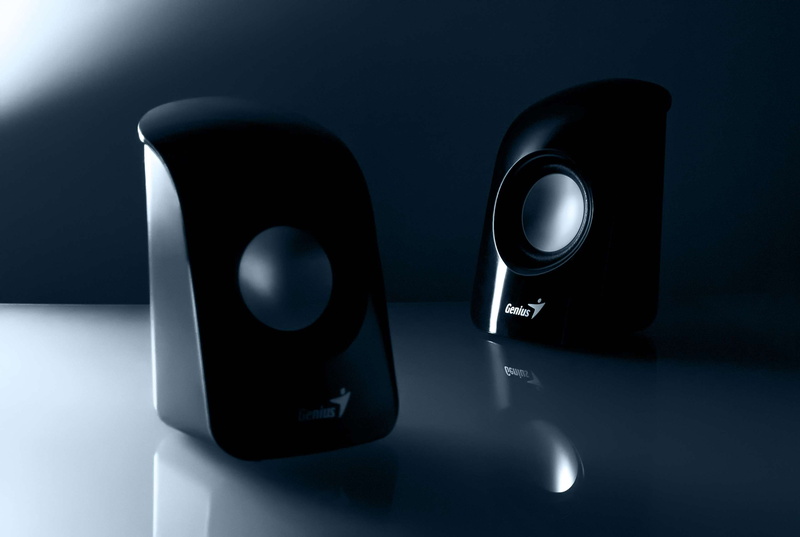wireless technology, the media, black color, illuminated, blue background, colored background, technology, sound, arts culture and entertainment, noise
