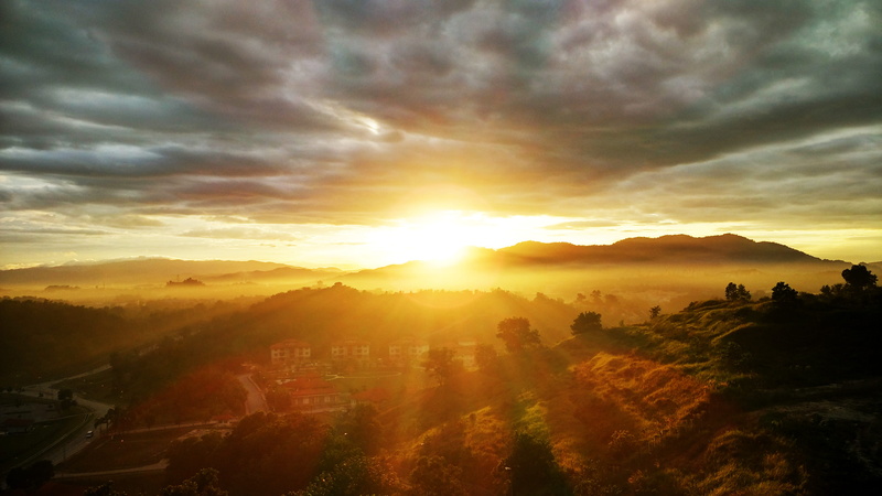 cloud - sky, silhouette, morning, cloudy sky, tranquil scene, sunset, something, sky, environment, photo, hill, tranquility, sunbeam, 4K, nature, valley