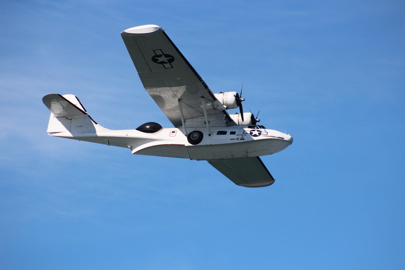 performance, airplane, transportation, mode of transportation, single object, airshow, nature, no people, speed, seaplane, air vehicle, show, aerospace industry