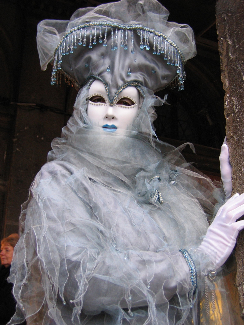 painted, jester, art and craft, architecture, white, 1080P, charm, religion, unrecognizable, female likeness, standing, disguised, mysterious, clown, venice
