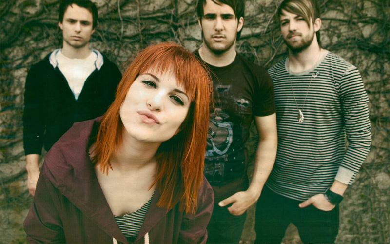 adult, Girl, casual clothing, face, men, Hayley Williams, group of people, contemplation, hairstyle, plant, long hair, people, front view, look, young men