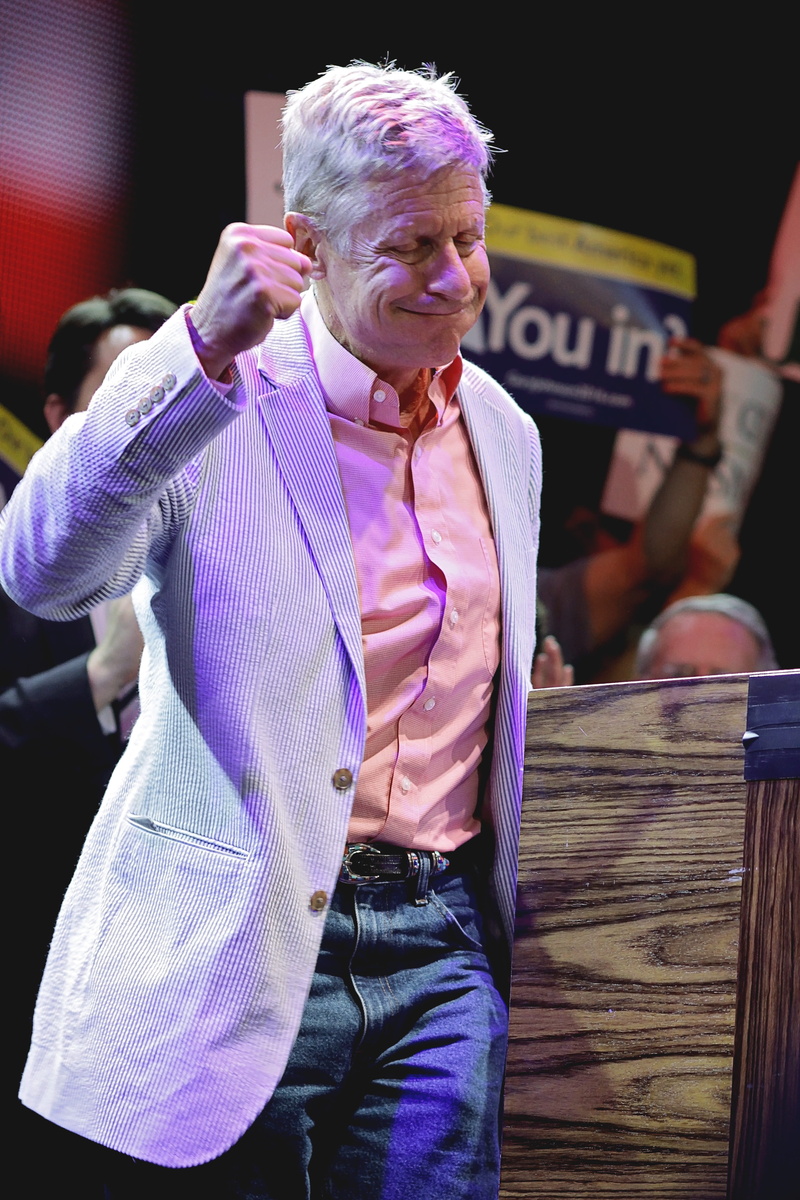 women, men, 2016, libertarian party, looking, Gary Johnson, mature adult, libertarian, lifestyles, 4K, Election, purple, casual clothing, entertainment