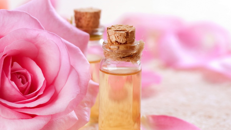 glass, studio shot, flower arrangement, beauty in nature, fresh, toiletry, rose, flower, luxury, flowers, healthy, focus on foreground, nature, vulnerability
