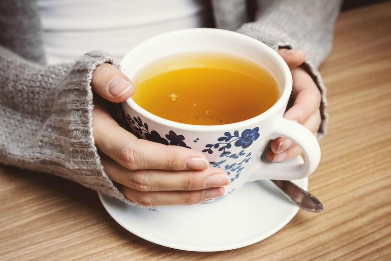 crockery, 4K, hot, hands, human hand, wellbeing, adult, refreshment, tea, female, hot drink, one person, food and drink, tea - hot drink, table, indoors