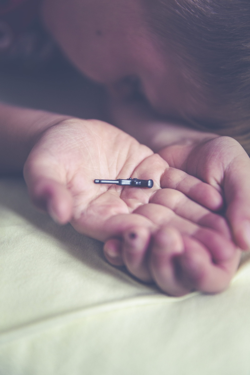 fingers, sleepy, unrecognizable person, body part, Pistol, human hand, kid, child, hands, selective focus, s, creativity, bed, nursery, human finger, palm