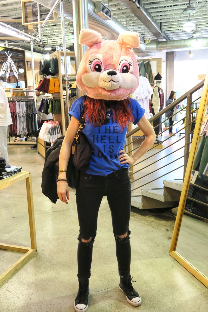 costume, big head, los angeles, melrose avenue, united states, representation, urban, cobolt, skinny, one person, blue, lifestyles, outfitters, standing