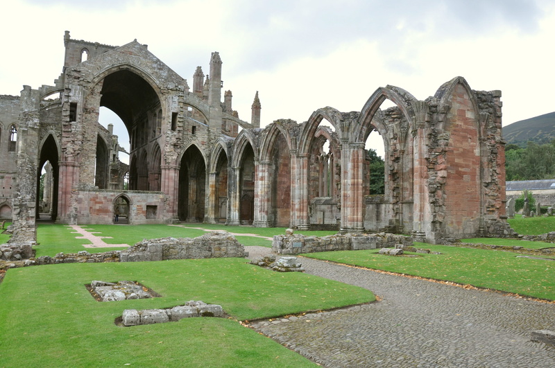 monastery ruins, monastery, 4K, abandoned, melrose abbey, day, decay, ancient, history, the past, outdoors, places of interest, architectural column, deterioration