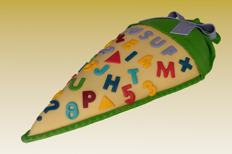 schultüte, pay, cake, cut out, letter, floral pattern, leisure games, indoors, no people, multi colored, number, close-up, letters, art and craft, still life