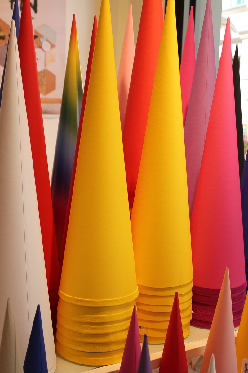 multi colored, repetition, choice, 4K, large group of objects, creativity, side by side, no people, art and craft, yellow, red, training, in a row, full frame