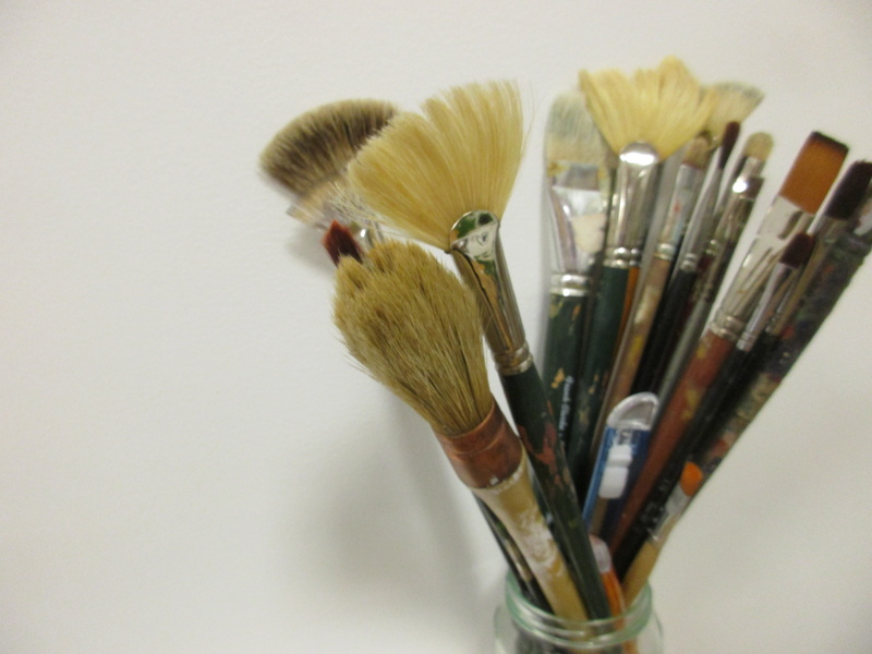 art and craft equipment, aquarell, painting, group of objects, art and craft, paint, personal accessory, choice, make-up brush, variation, paintbrush, white background