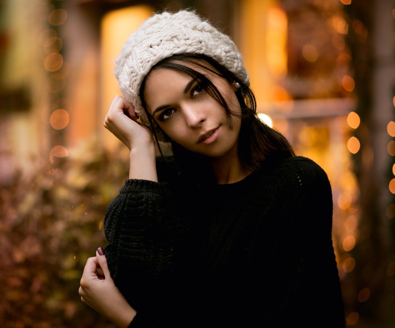 casual clothing, waist up, hair, Jaja, portrait, clothing, nature, 1080P, fashion, hand, looking at camera, one person, hairstyle, adult, looking, young adult