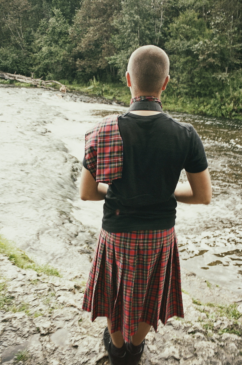 nature, land, men, scottish, rumba, males, lifestyles, male, fellow, man, character, sunlight, power, plaid, outdoor, ethnic, 2K, scotland, standing, river