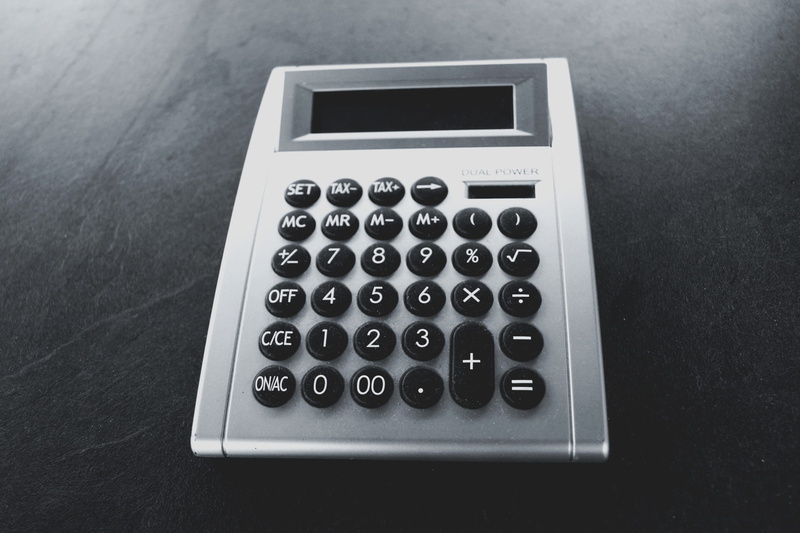 2K, economy, counting, indoors, technology, text, table, number, calculating, Numbers, Calculator, split, Device, pay, count, mathematics, symbol, communication