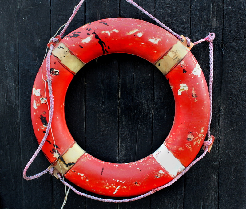 weather-beaten, hanging, wooden, wall, 2K, safety, red, close-up, security, day, rope, lifesaver, metal, wear and tear, shape, wall - building feature