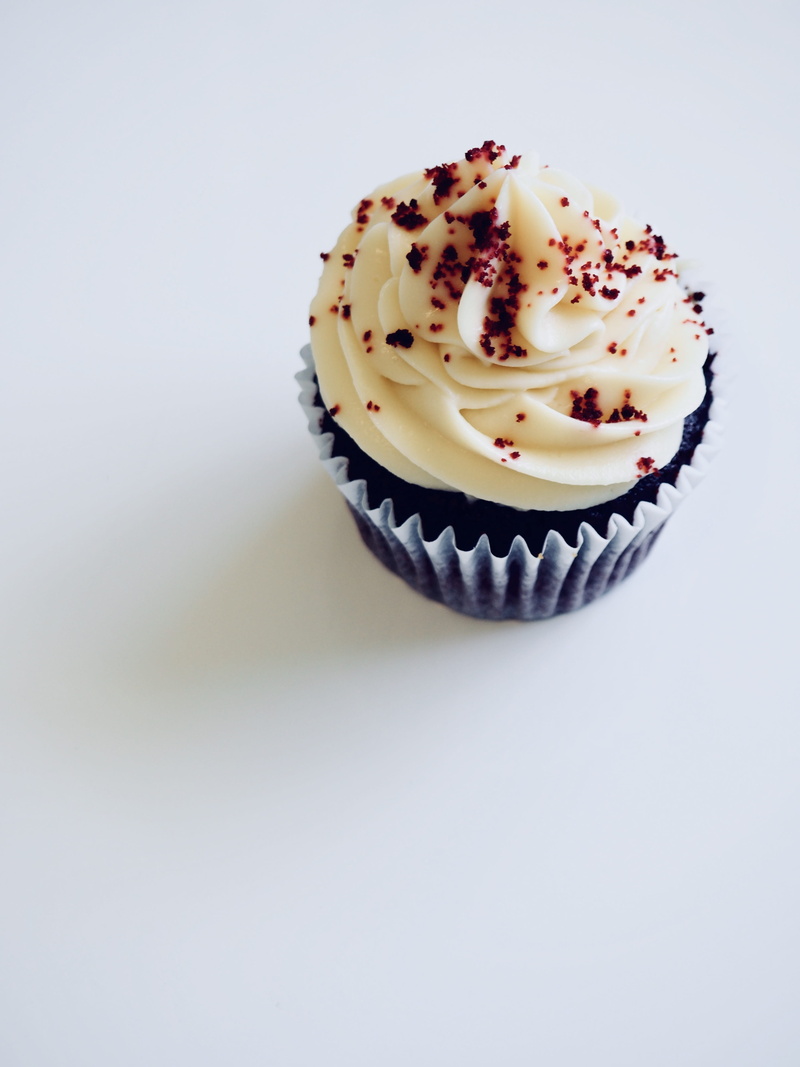 delicious, sprinkles, vanilla, food, sweet, ready-to-eat, temptation, baked, eating, gourmet, freshness, studio shot, dessert, 4K, dairy product, sugar