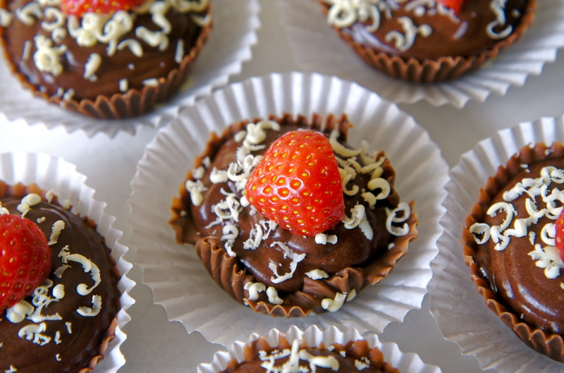 brownie, ready-to-eat, freshness, dessert, temptation, treat, party, cake, 5K, cupcake, food and drink, sugar, gourmet, chocolate cake, indoors, food