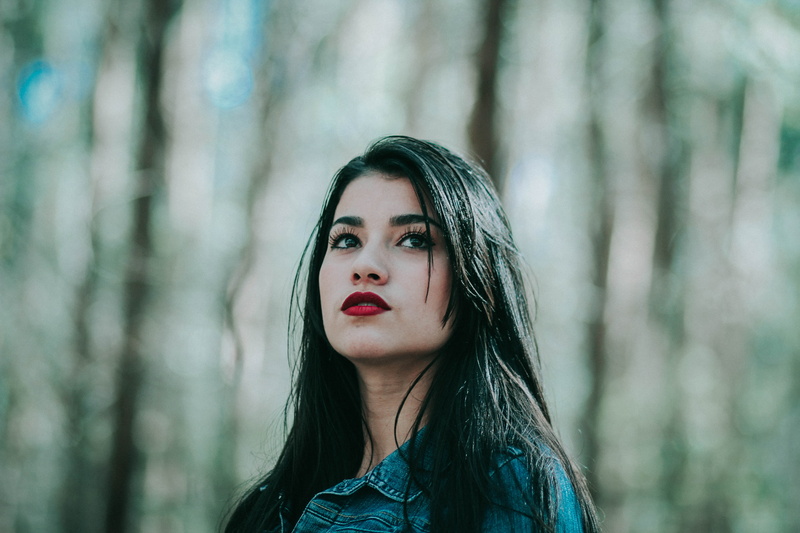 5K, adult, land, forest, photoshoot, headshot, beautiful woman, plant, one person, hair, young women, pretty, hairstyle, looking at camera, focus, person