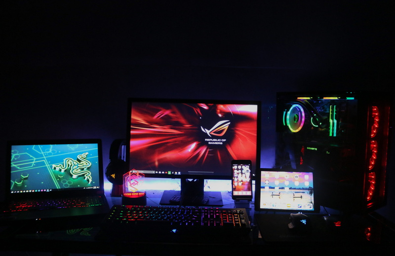 electrical equipment, enjoyment, performance, video, no people, screen, event, arts culture and entertainment, technology, vietnam, stage, computer, nightclub
