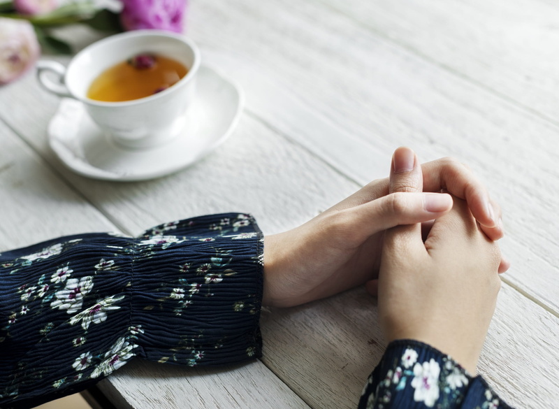 refreshment, serene, indoors, minimal, body part, table, copy space, girly, cup, morning, feminine, drink, relax, human hand, simple, lifestyle, adult