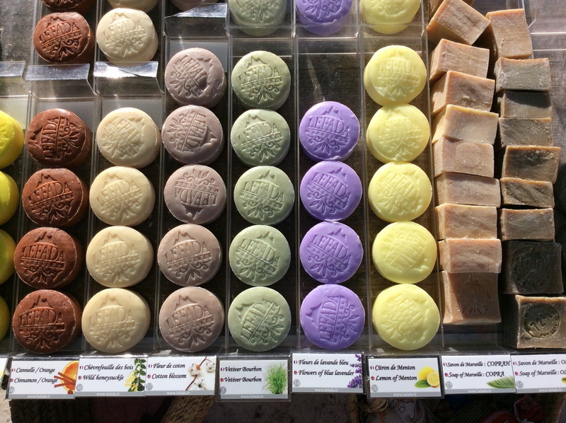 confections, dessert, sweets, treats, retail display, no people, arrangement, order, freshness, multi Colored, macaroon, Merchant, choice, case, tasty
