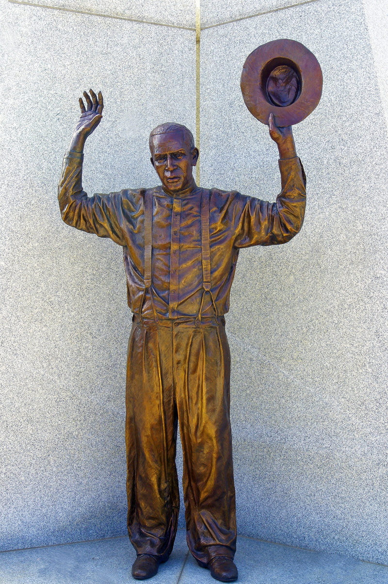 wall - building feature, front view, memorial, males, humiliation sculpture in tulsa, portrait, holding, 2K, men, tulsa, one person, park, america, human limb