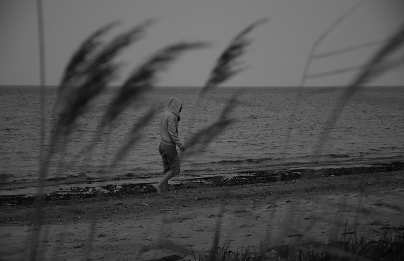 mood, hoodie, pleasure, one person, outdoors, beauty in nature, nature, black And White, asking, water, hopelessness, horizon over water, gedrücktheit