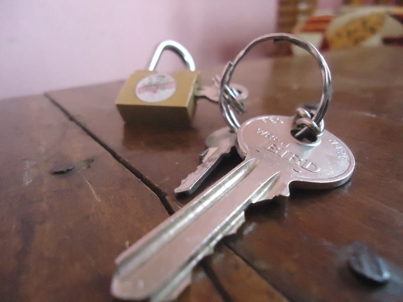 unlock, protect, open, 4K, secure, padlock, love, antique, safety, household equipment, hardwood floor, brown, protection, lock, privacy, guard, metal