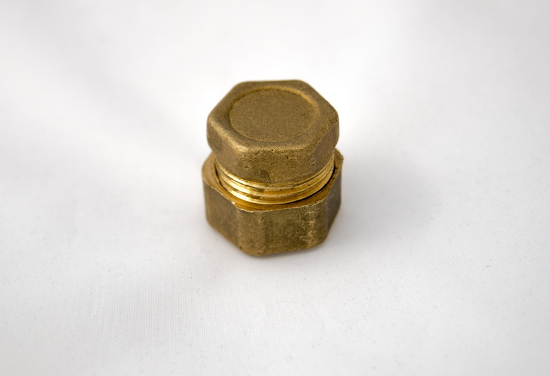 metal, bolt, business, cut out, water pipes, coin, white color, stack, gold, luxury, economy, gold colored, small, copy space, studio shot, currency, sanitary engineering