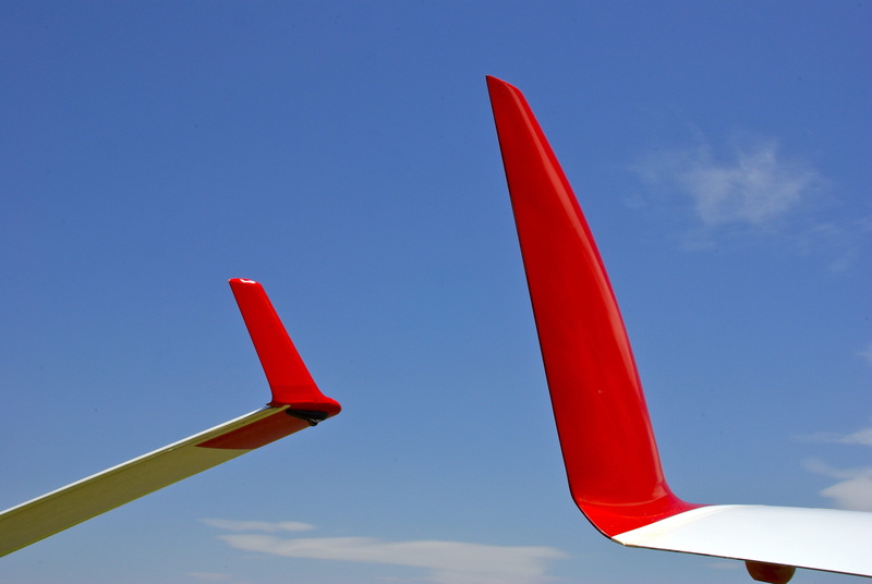 red, Sailplane, aircraft Wing, multi colored, 4K, no people, shape, pole, sport, low angle view, sky, sunny, shapes, Glider, transportation, close-up