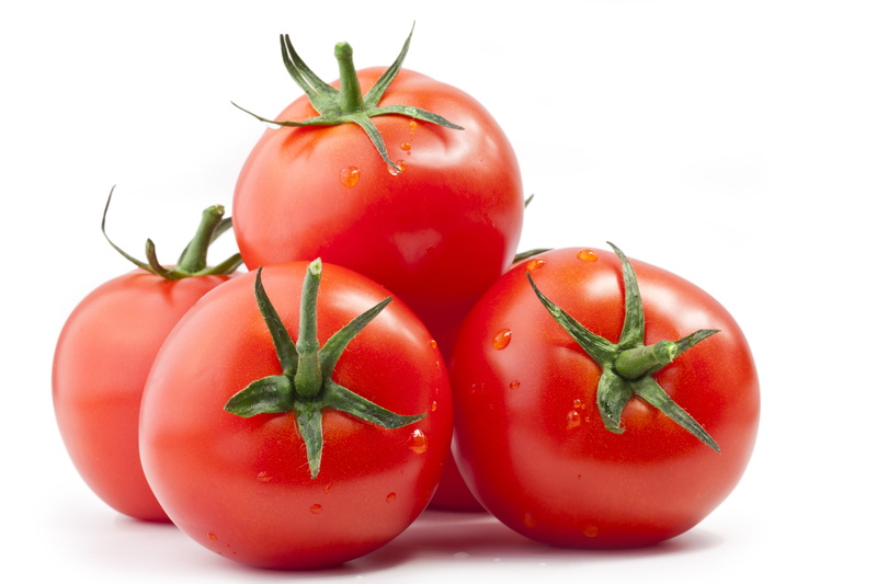widescreen, freshness, vegetables, 5K, glossy surface, white background, rendering, water drops, light and shadow, the ripe fruit, tomatoes
