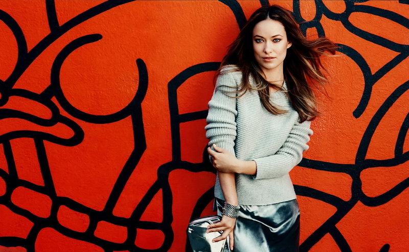 real people, Female celebrities, Olivia Wilde, gray, front view, s, young women, hairstyle, leisure activity, standing, women, neck, sleeved, one person