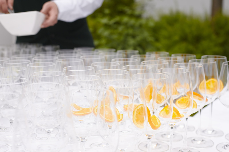 table, dinner, men, glasses, one man only, one person, champagne, 4K, wine glasses, glass, human body part, adult, gastronomy, napkins, celebration, only men