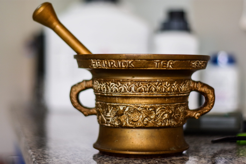 mortar, medicinal, no people, 5K, drink, still life, crockery, craft, pharmacist, food and drink, cup, antique, household equipment, floral pattern, indoors