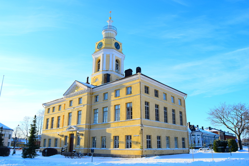 nature, cold temperature, the past, cloud - sky, low angle view, architecture, snow, outdoors, council house, building, built structure, yellow building