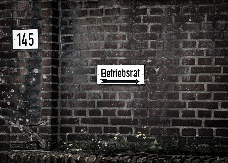 ruin, old houses, information sign, architecture, capital letter, betriebsrat, arrow symbol, sign, 5K, brick, day, message, no people, right, concrete
