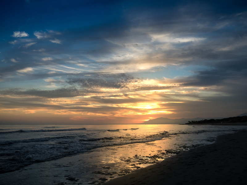 sea, white, ocean, cloud - sky, tranquility, sand, no people, 4K, idyllic, light, outdoors, scenics - nature, evening, dawn, water, seashore, beach, beauty in nature