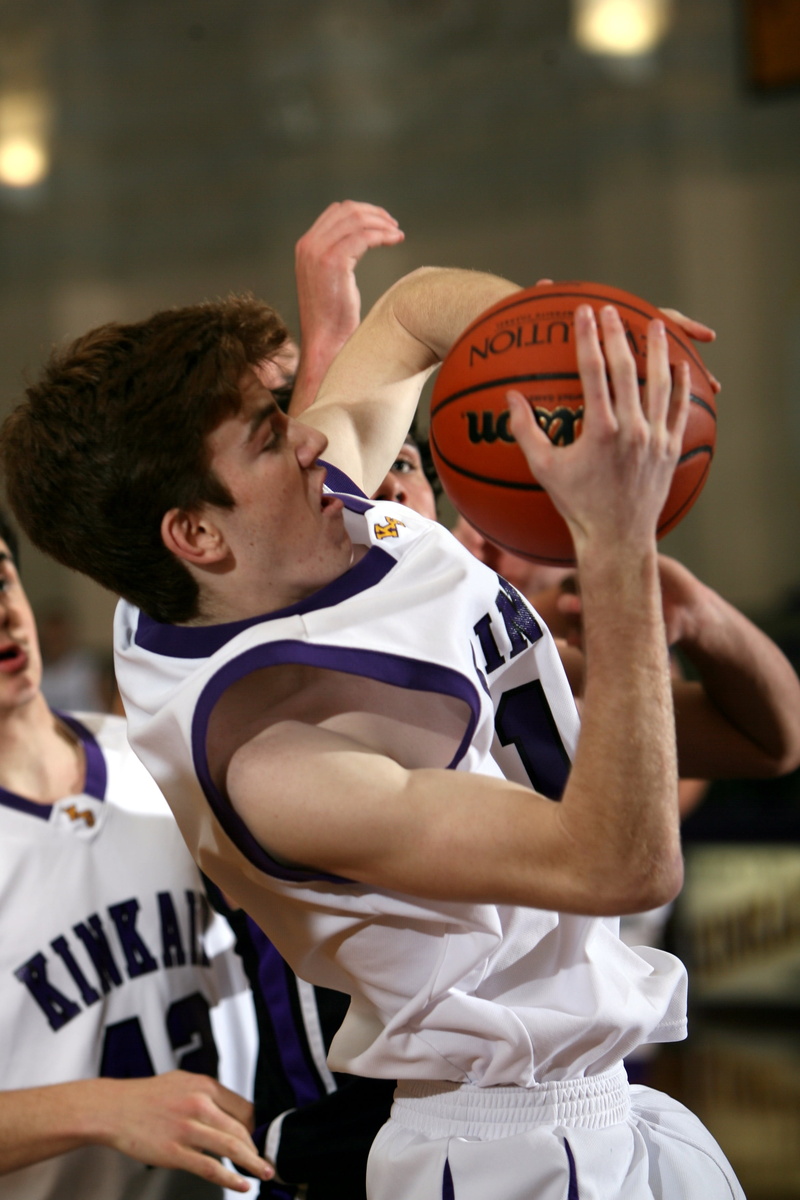 athletic, control, rebound, competitive Sport, lifestyles, player, playing, male, adult, action, play, competition, males, teenager, team, focus on foreground