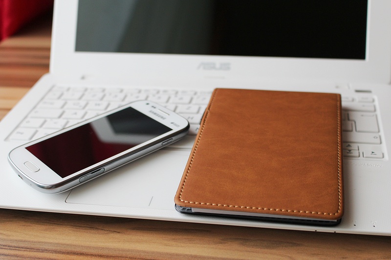 5K, leather, wood - Material, indoors, pen, office, turned, asus, technology, mobility, desk, communication, notebook, connection, beside, still life