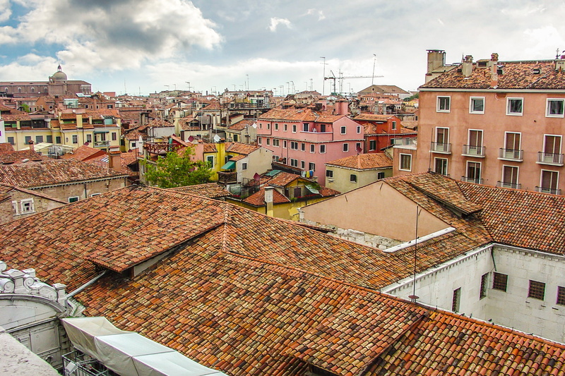sky, townscape, day, vista, old, cityscape, 2K, residential building, historic, development, no people, nature, house, built structure, rooftops, cloud - sky