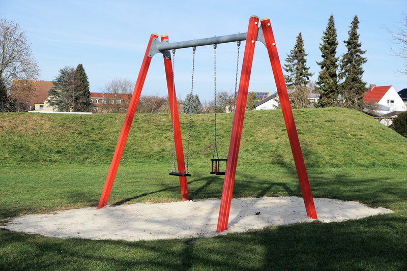 plant, game device, sand, 4K, toys, childhood, outdoor play equipment, swing device, land, playground, sky, day, childrens playground, swing, grass, park