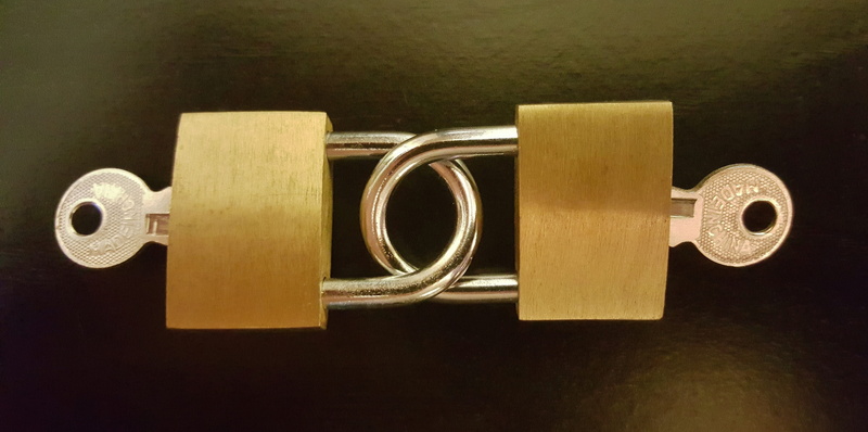 joined, single object, Link, wood - material, Lock, Padlocks, solution, gold, studio shot, number, learning, indoors, two, keys, yellow, united, unlock