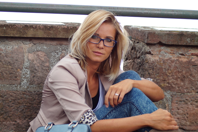 beauty, looking, outdoors, young Adult, portrait, eyeglasses, thinking, beautiful woman, casual Clothing, adult, leisure activity, beige, women, front